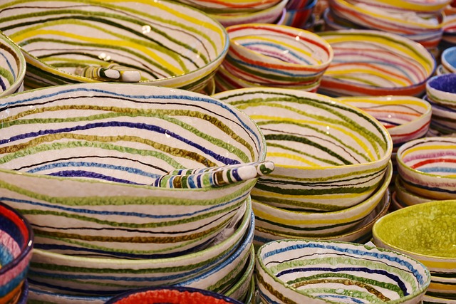 stack-of-colorful-plates